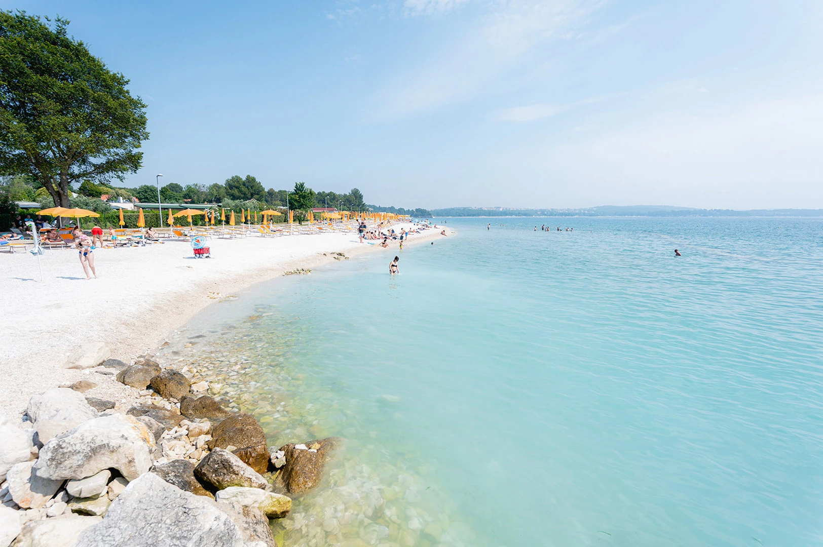 bi-village-strand