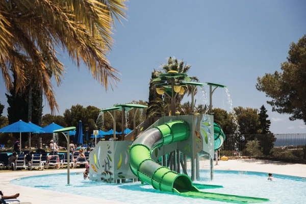 Camping Vilanova Park - zwembad glijbaan