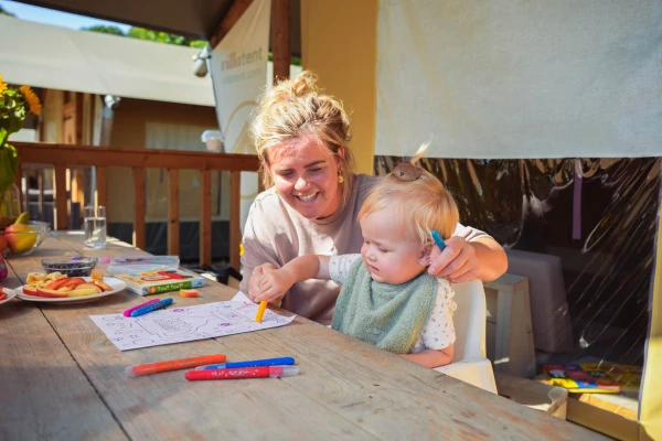 Entspannter Glamping-Urlaub mit Baby