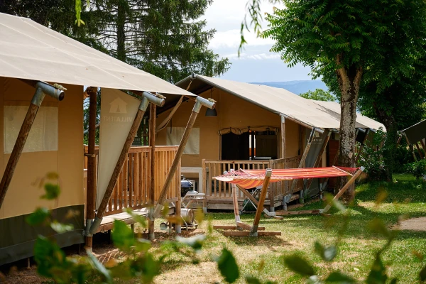 le-coin-tranquille-nomad-schuin-vooraanzicht