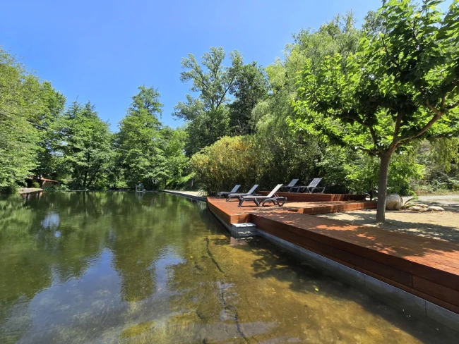 Le Canigou   Ligbedden Zwemmeer