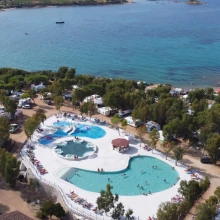 Zwembad Op Centro Vacanze Isuledda